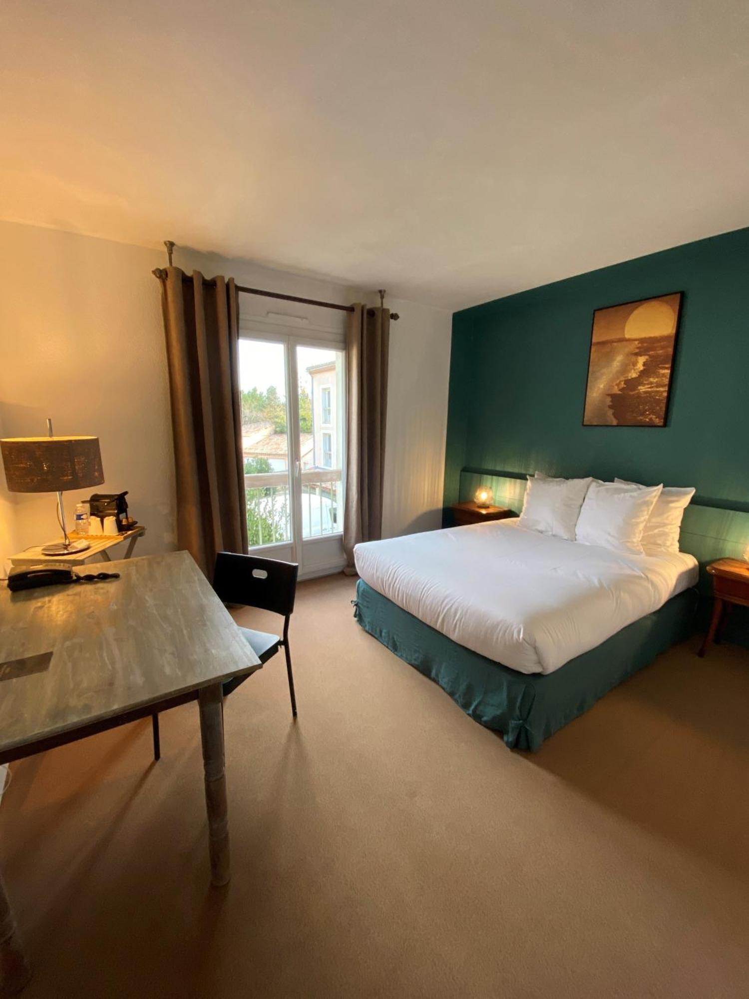 Logis Hotel Medieval, Montelimar Nord Rochemaure Exterior photo