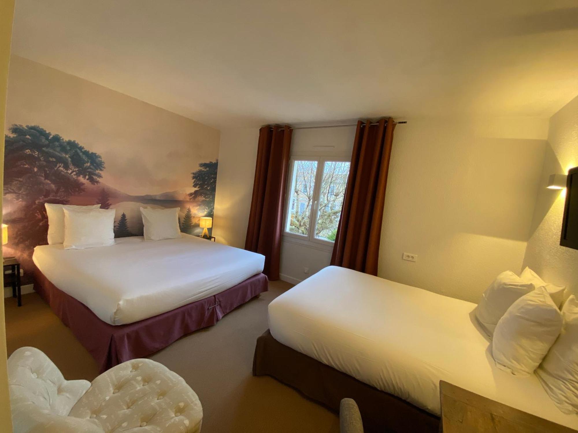 Logis Hotel Medieval, Montelimar Nord Rochemaure Exterior photo